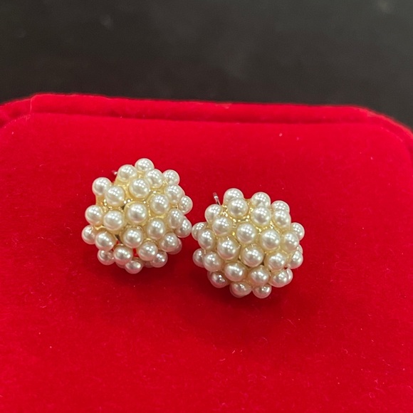 Olive and Piper Pave Pearl Studs - Picture 4 of 7